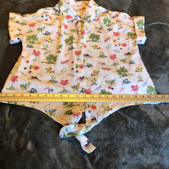 Women’s size medium style & Co. Maui button down shirt - Picture 6 of 9